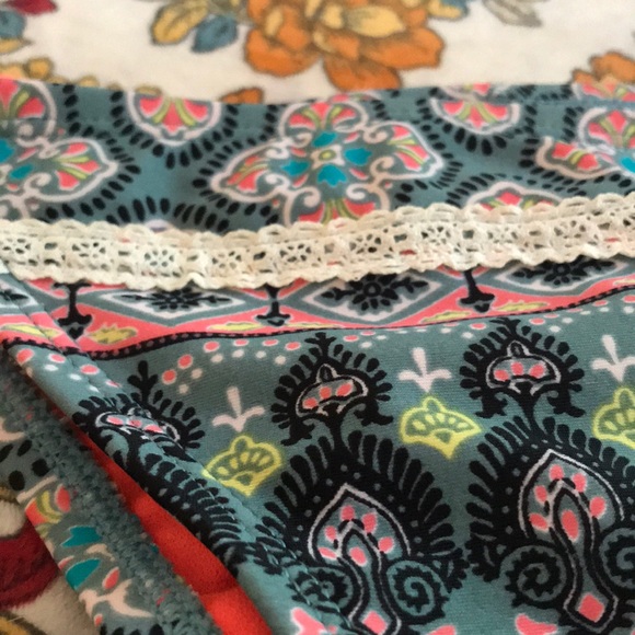 NWOT Cheeky Bikini Bottoms Ruched Patterned Tassle - Picture 2 of 7